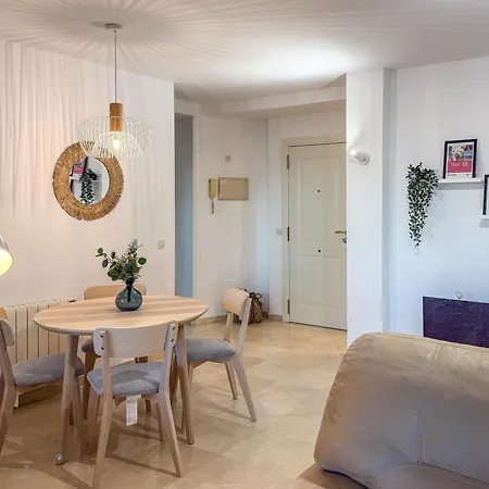 Hanami Puerto Paraiso 5-5 * Estepona