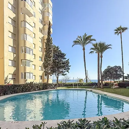 Hanami Puerto Paraiso 5-5 * Estepona