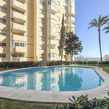 Hanami Puerto Paraiso 5-5 Эстепона