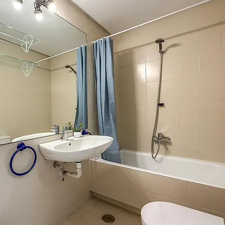 Hanami Puerto Paraiso 5-5 Estepona