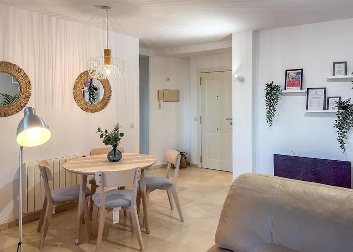 Hanami Puerto Paraiso 5-5 * Estepona