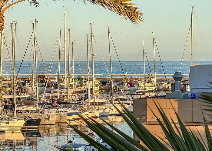 Hanami Puerto Paraiso 5-5 * Estepona