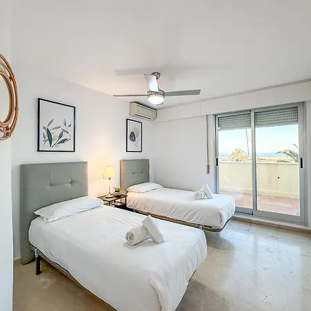 Hanami Puerto Paraiso 5-5 * Εστεπόνα